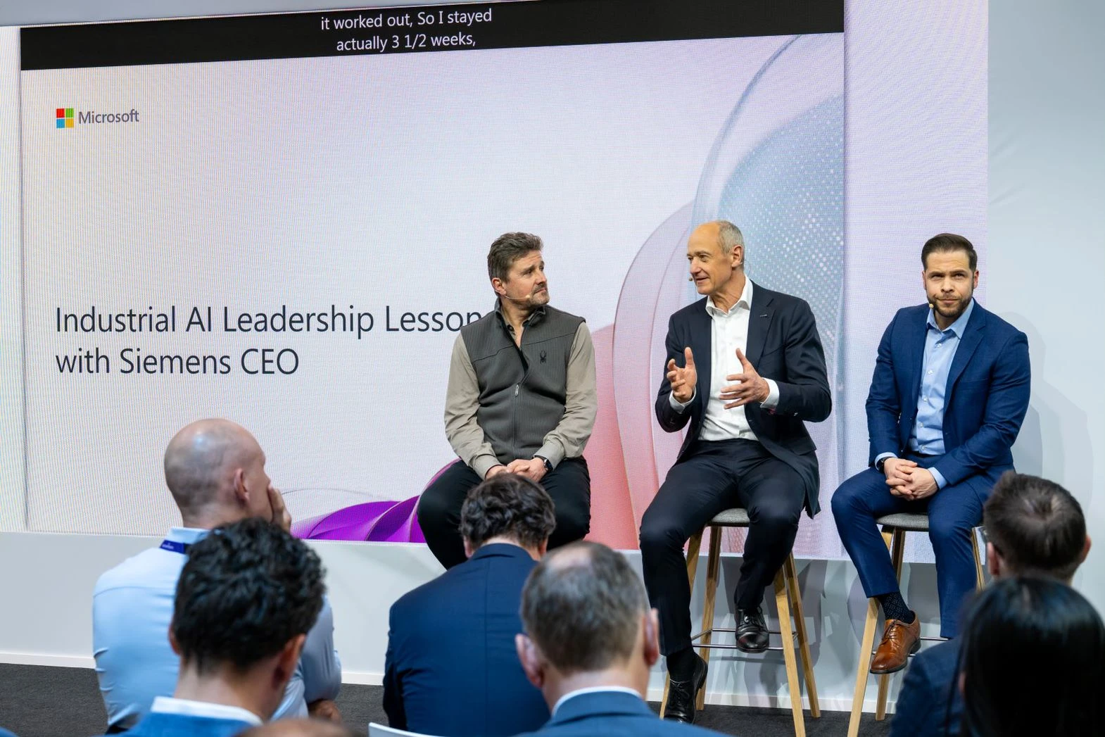 Roland Busch y Uli Homann conversan sobre el impacto de la IA en la manufactura